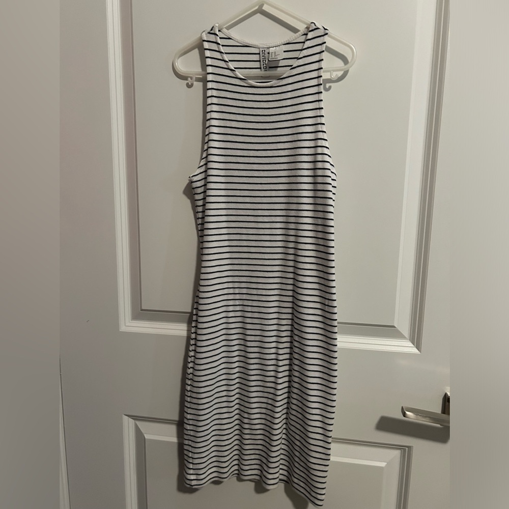 H&M (DIVIDED) Women’s Striped Bodycon Dress